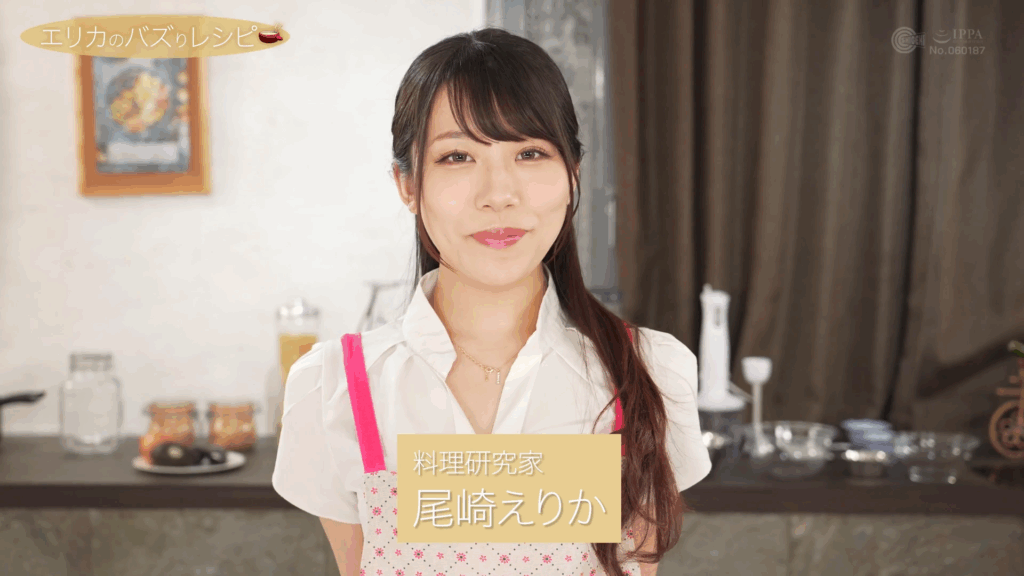 画面の外ではイキまくり 笑顔で絶品グルメを完成させた美しすぎる料理研究家(23)のクッキング動画