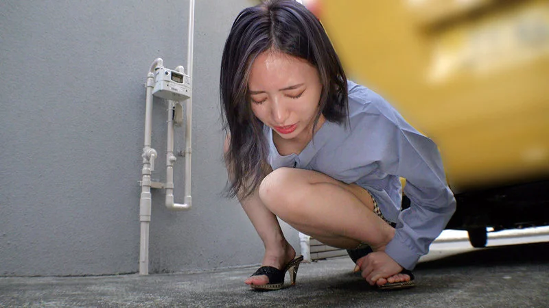 「素人美少女とリモコンバイブお散歩 4 ーSBY区編ー「もう我慢できません…//」人混みの中ビクビク震えてイキまくってしまう女子たち!人生初の羞恥プレイでまさかのエロスイッチオン!車移動中も大胆カーオナニー!最後は近くのスタジオで心行くまで生セックス! 如月美嘉」スイッチオン